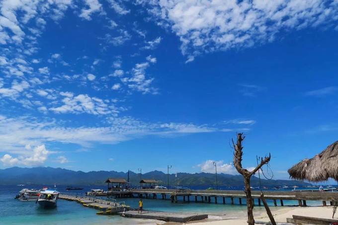 印尼龍目島工程購(gòu)買(mǎi)我司供油泵、卸油泵